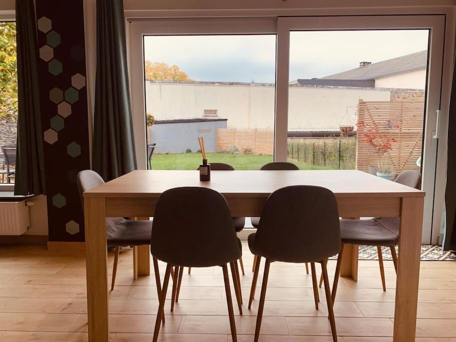 Maison En Plein Centre Avec Terrasse Et Jardin Vielsalm Exterior foto