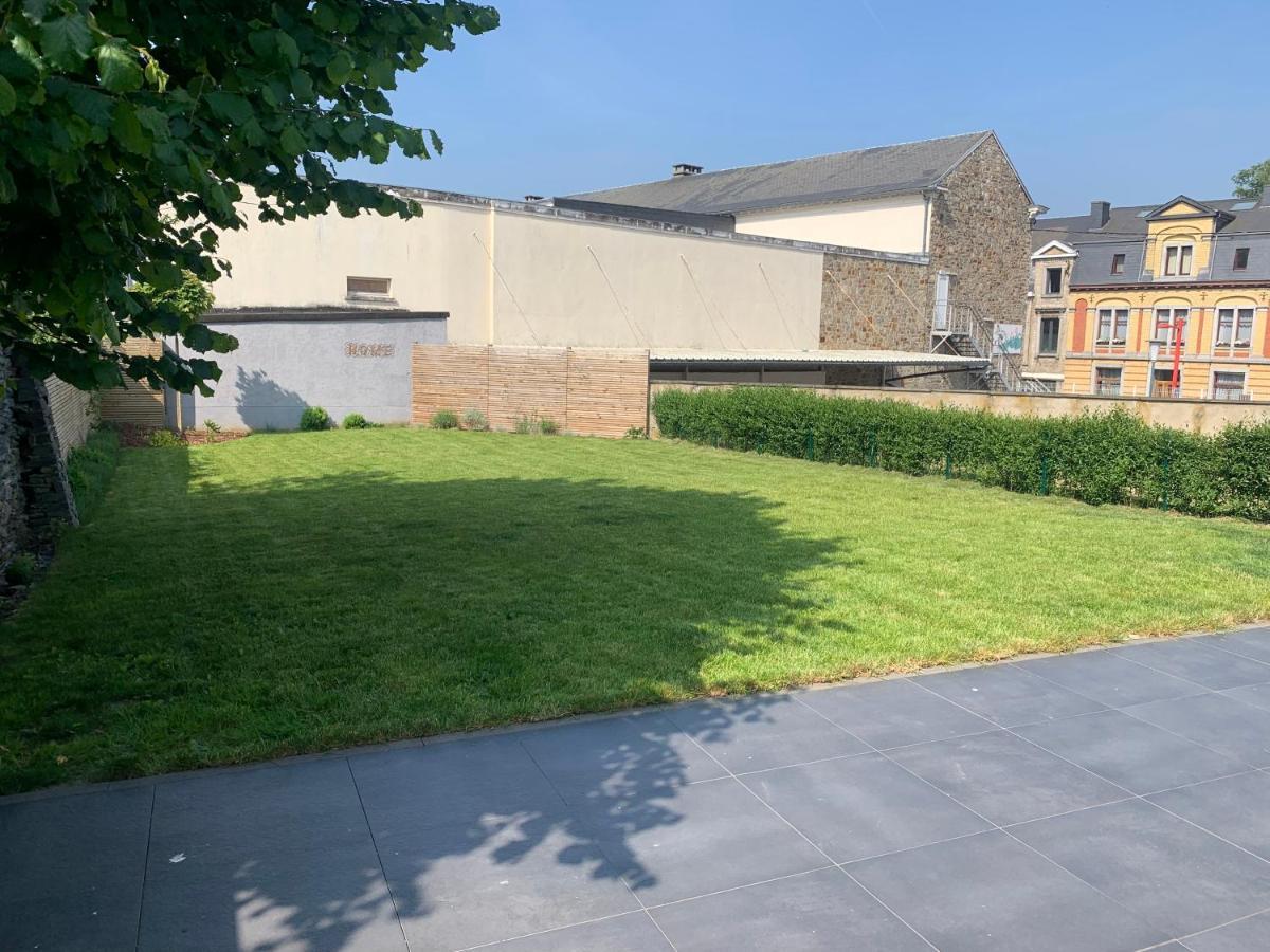 Maison En Plein Centre Avec Terrasse Et Jardin Vielsalm Exterior foto
